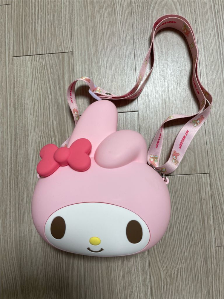 마이멜로디 쿠로미 가방 토트백 백팩 실리콘 크로스백--1