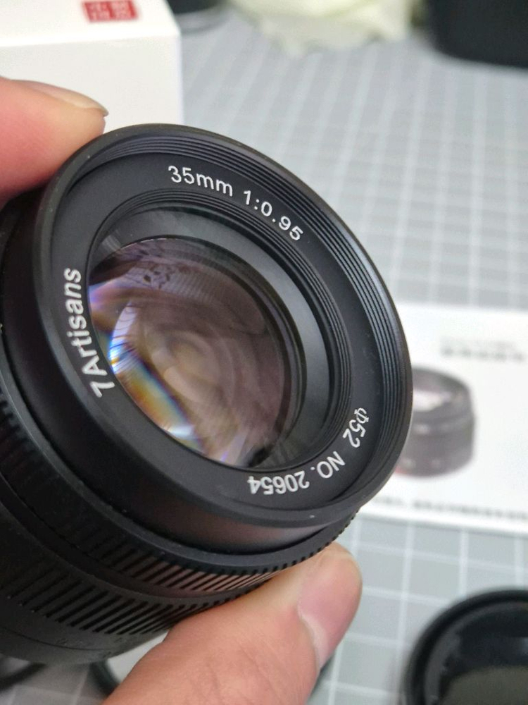 7아티산(7artisans) 35mm f0.95 (후지) 이미지
