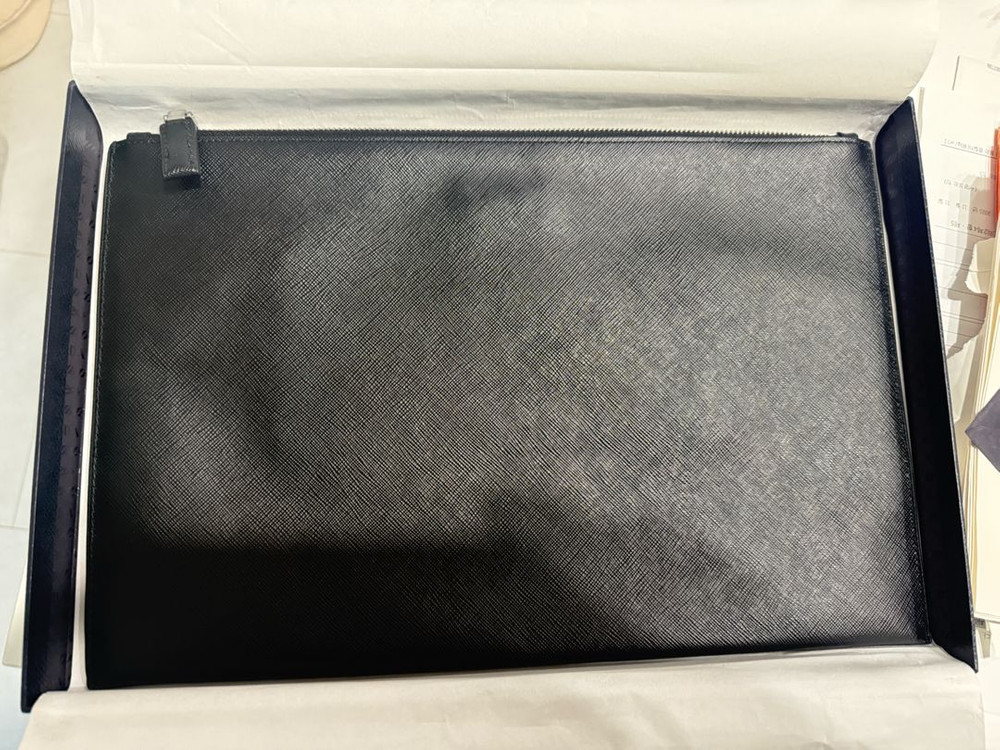 프라다 사피아노 클러치 2NG001 블랙--6