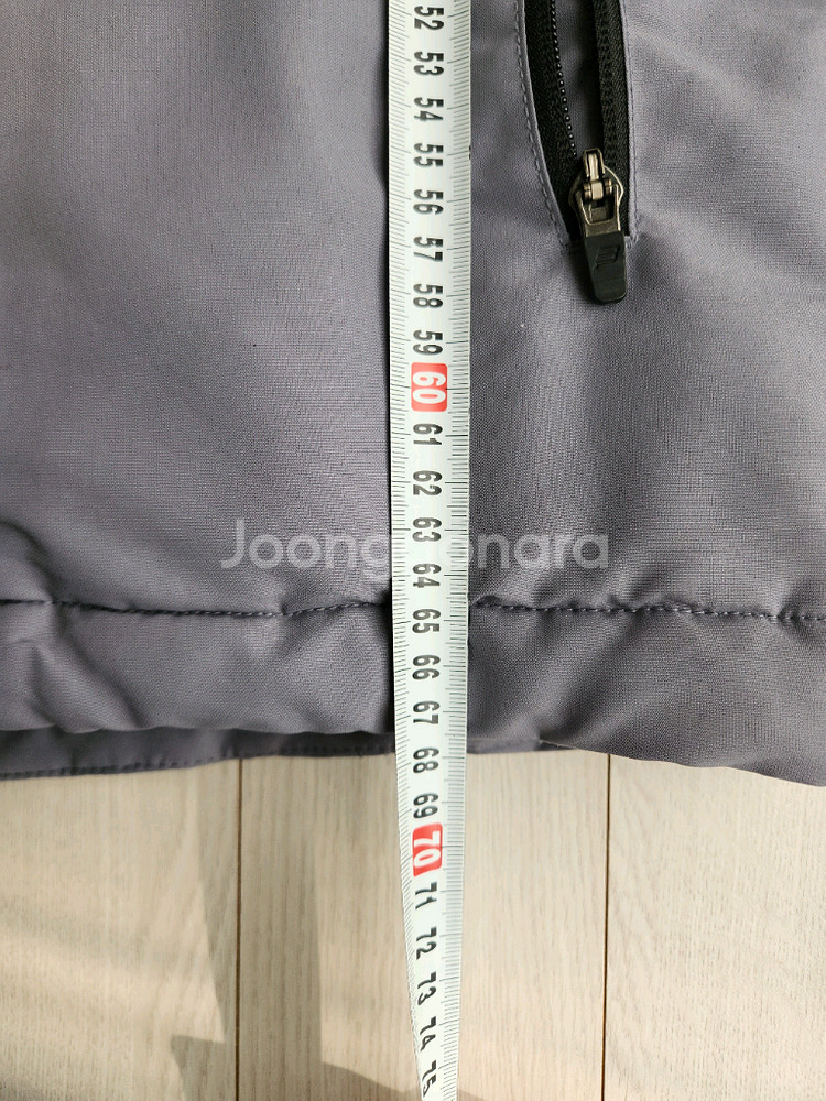 빈폴 스포츠 남녀공용 그레이 덕다운 패딩 사이즈90(s)사용감 거의 없이 깨끗해요여러 중고사이트에도 같이 판매하고--18