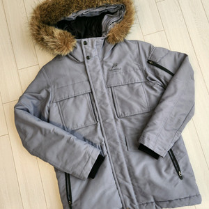 빈폴 스포츠 남녀공용 그레이 덕다운 패딩 사이즈90(s)사용감 거의 없이 깨끗해요여러 중고사이트에도 같이 판매하고