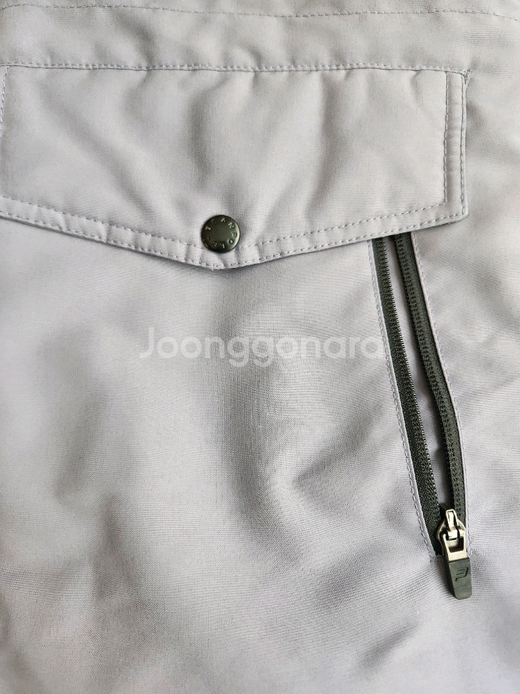 빈폴 스포츠 남녀공용 그레이 덕다운 패딩 사이즈90(s)사용감 거의 없이 깨끗해요여러 중고사이트에도 같이 판매하고--2