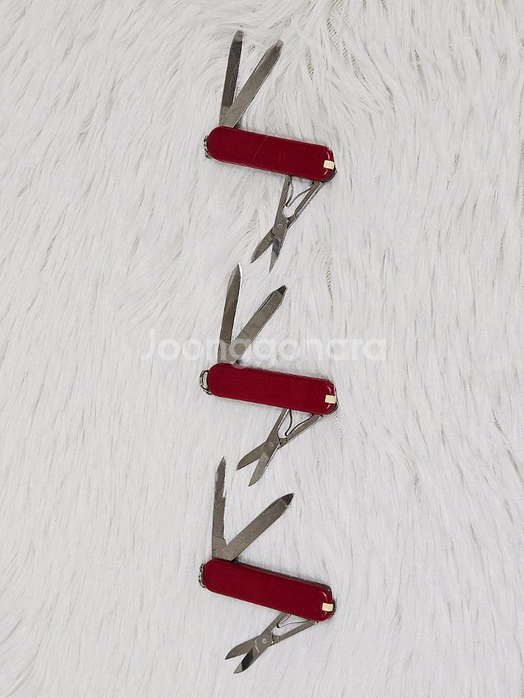 빅토리녹스 멀티툴 클래식 SD, 맥가이버 칼 판매--5