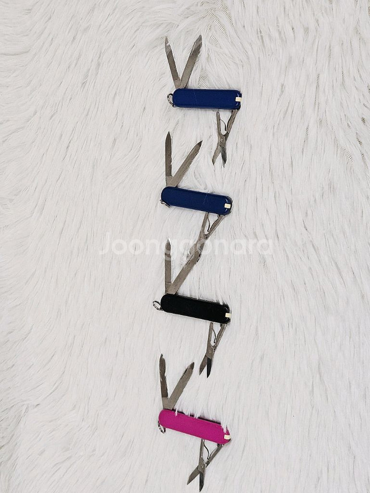 빅토리녹스 멀티툴 클래식 SD, 맥가이버 칼 판매--7