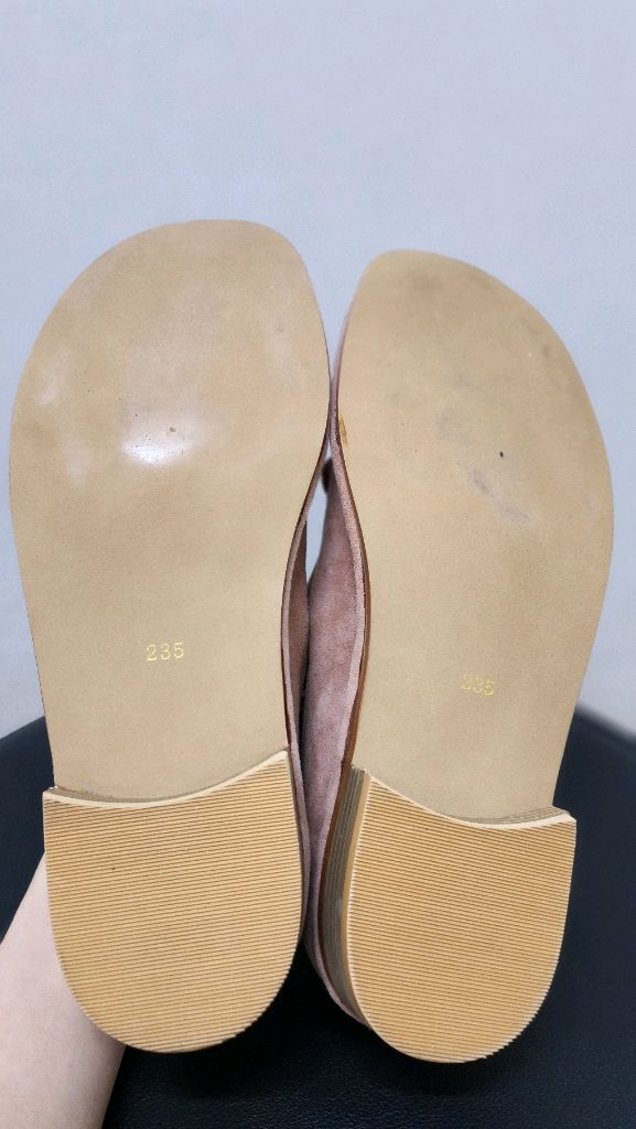 새상품)베티아노 양가죽 스웨이드 플랫슈즈 235 240--5