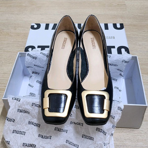 새상품급) 스타카토 STACCATO 금장 구두 펌프스