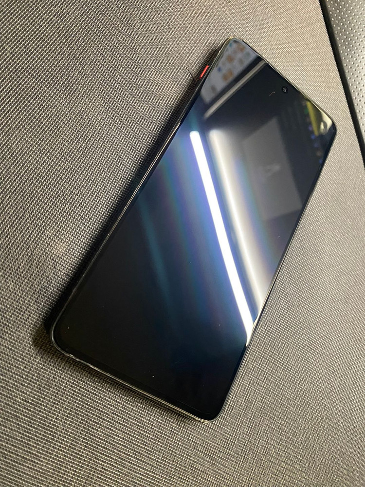 레노버 모토로라 씽크폰 Thinkphone 설계검증테스트용 DVT1 개발자용 단말 이미지