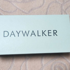 데이워커 선글라스 새제품 팝니다