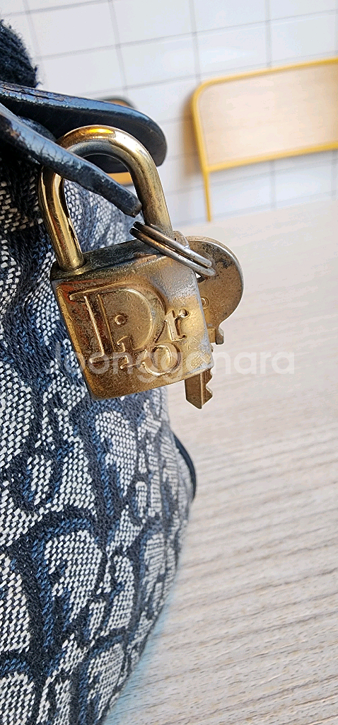 디올 오블리크 스몰 보스턴백 자물통 포함--2