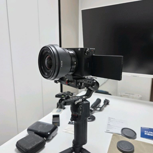 촬영용 카메라 a6700 짐벌 DJI RS3MINI 일괄 판매