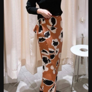 이세이미야케 비고르 플리츠 스커트 브라운