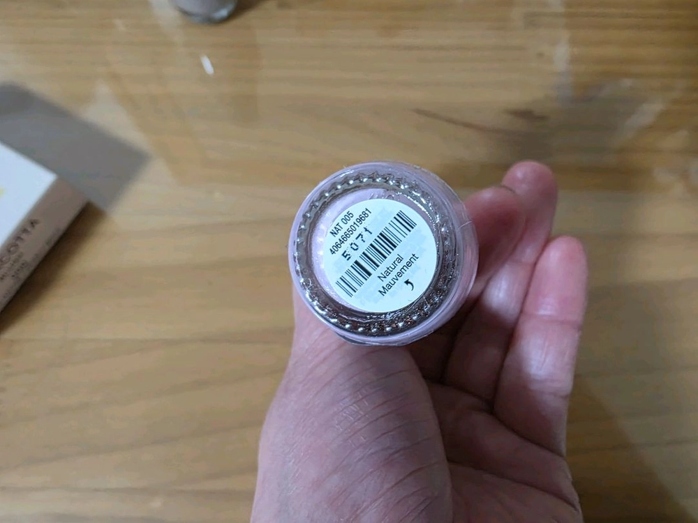 OPI 네일 매니큐어 3가지 색상 모두 3만원에 판매합니다. 이미지