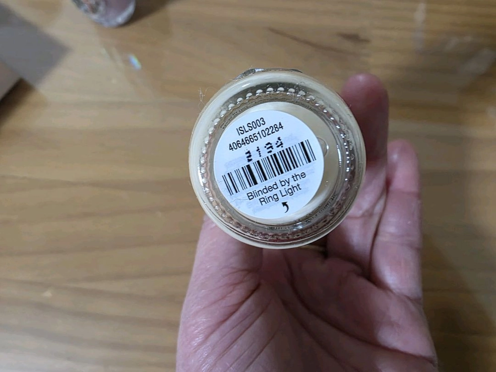 OPI 네일 매니큐어 3가지 색상 모두 3만원에 판매합니다. 이미지