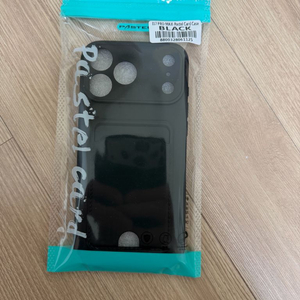 미사용 새상품 아이폰 17 Pro Max 파스텔 카드 케이스 블랙 팔아요