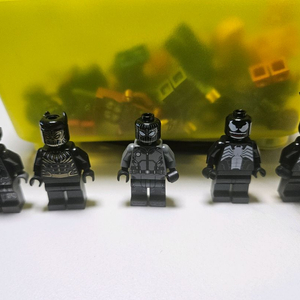 레고 미니피규어 20종