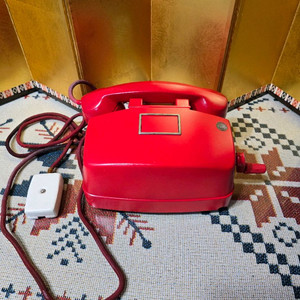 추억속의 자석식 교환전화기(빨간색 희소품)