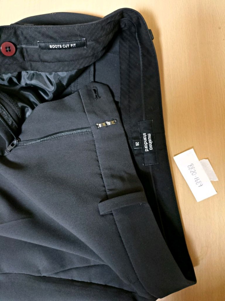 택포 무신사 스탠다드 우먼즈 플루이드 세미 부츠컷 슬랙스 26 다크 그레이 정장 바지--1