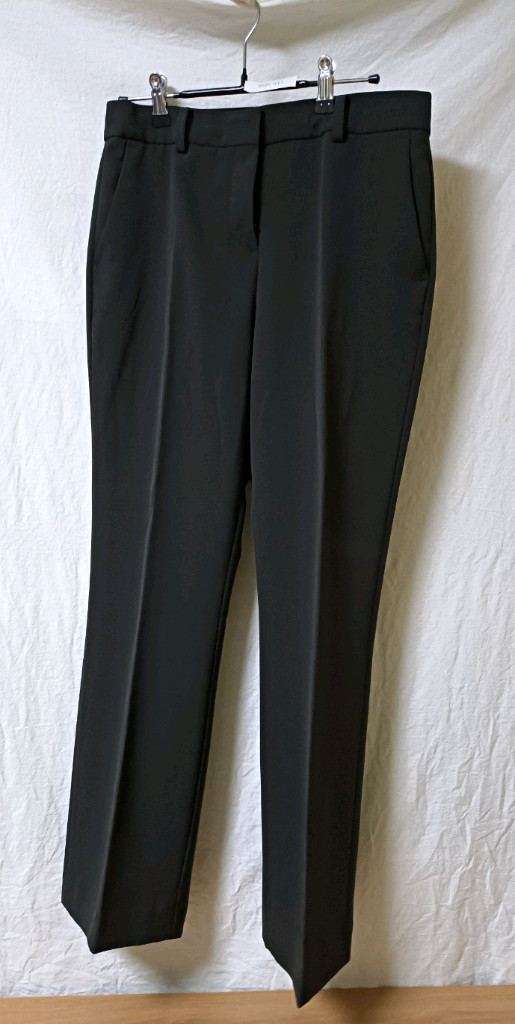 택포 무신사 스탠다드 우먼즈 플루이드 세미 부츠컷 슬랙스 26 다크 그레이 정장 바지--2