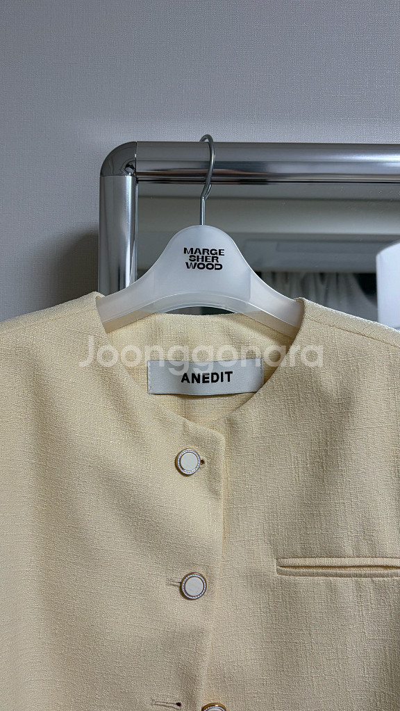 언에디트 버터 라운드넥 자켓--1