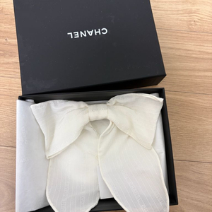 샤넬 리본핀 리본 머리핀 화이트 (정품)