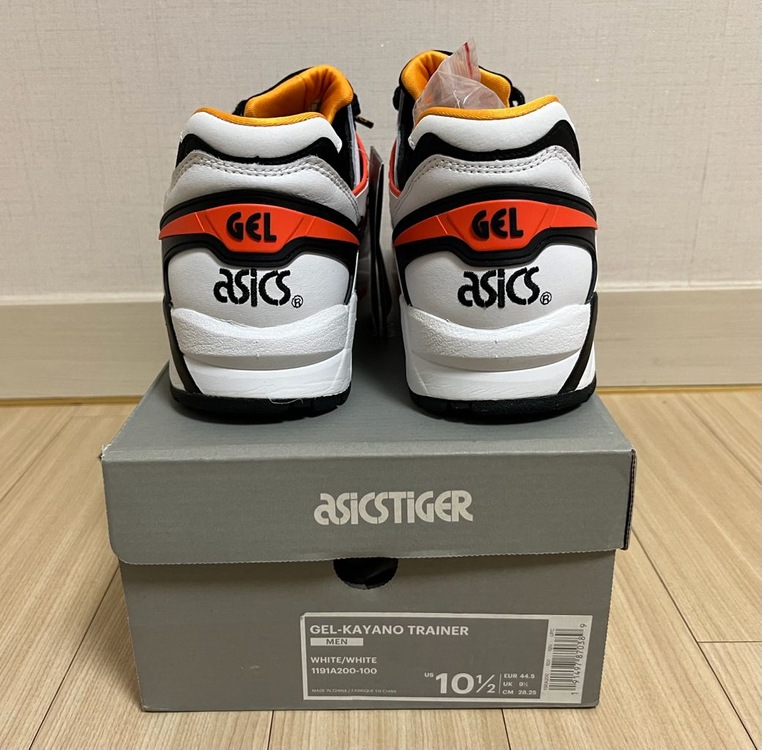 [새제품] [280~285] 아식스 젤카야노 트레이너 해피 카오스 팩--2