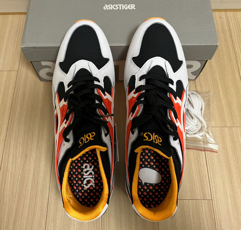 [새제품] [280~285] 아식스 젤카야노 트레이너 해피 카오스 팩--3