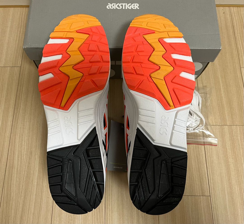 [새제품] [280~285] 아식스 젤카야노 트레이너 해피 카오스 팩--4