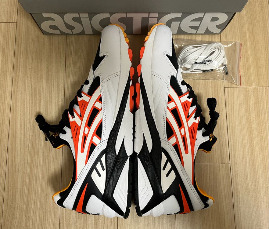 [새제품] [280~285] 아식스 젤카야노 트레이너 해피 카오스 팩--5