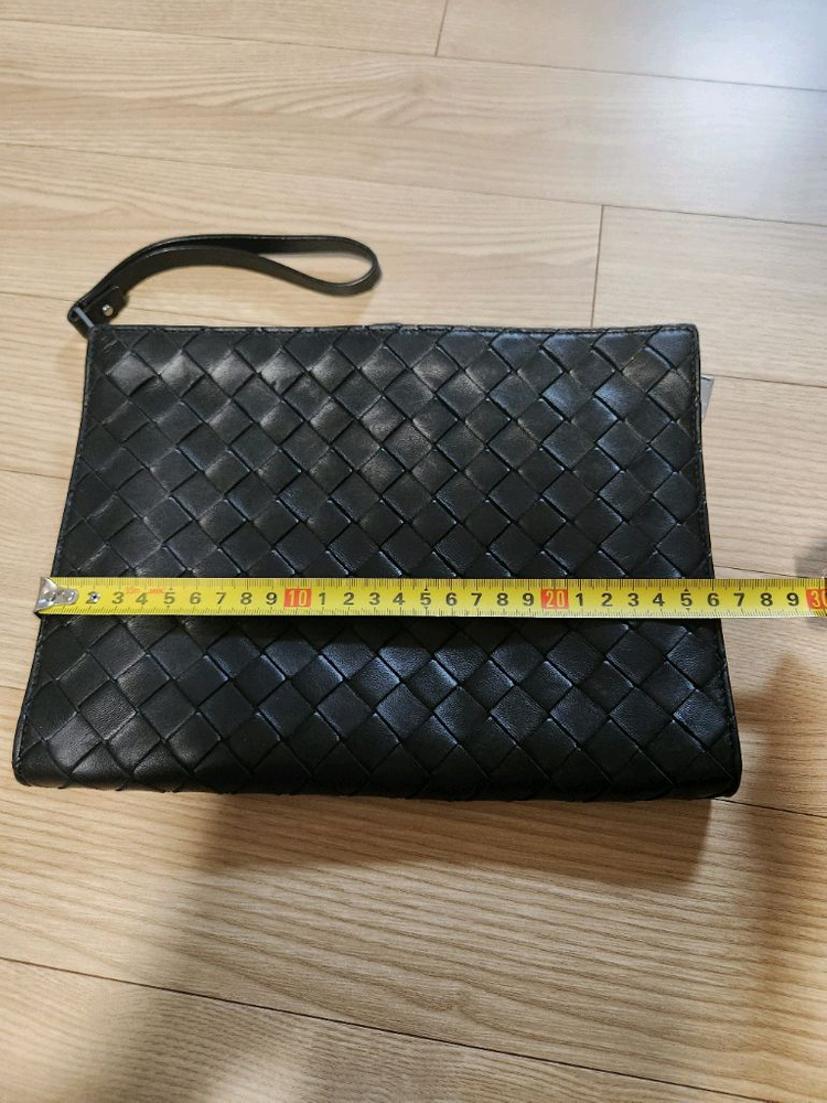 보테가베테나 남자 클러치백 가방 팝니다 상태 최상급 이미지