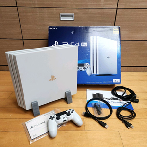 PS4 PRO 1TB 화이트 판매합니다
