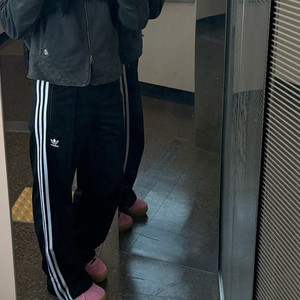 (W) 아디다스 오리지널스 파이어버드 루즈 트랙 팬츠 블랙 -