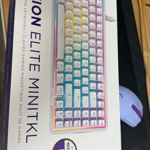 NZXT FUNCTION ELITE MINI TKL 화이트 키보드
