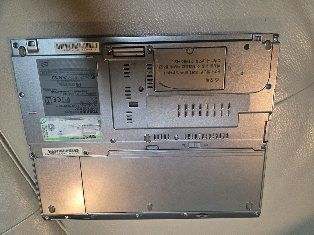 도시바 PORTEGE구형 노트북 본체만 팝니다--2