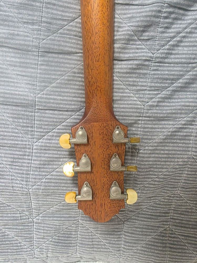 크래프터 kd-10 탑솔리드기타 이미지