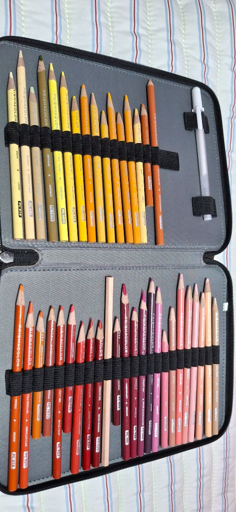 프리즈마 150 + 추가 30개 색연필--0