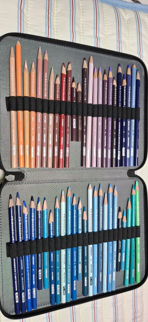 프리즈마 150 + 추가 30개 색연필--1