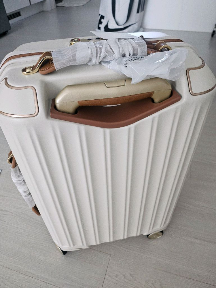 샘소나이트 하트만 노바 클래식 캐리어 55 20 이미지