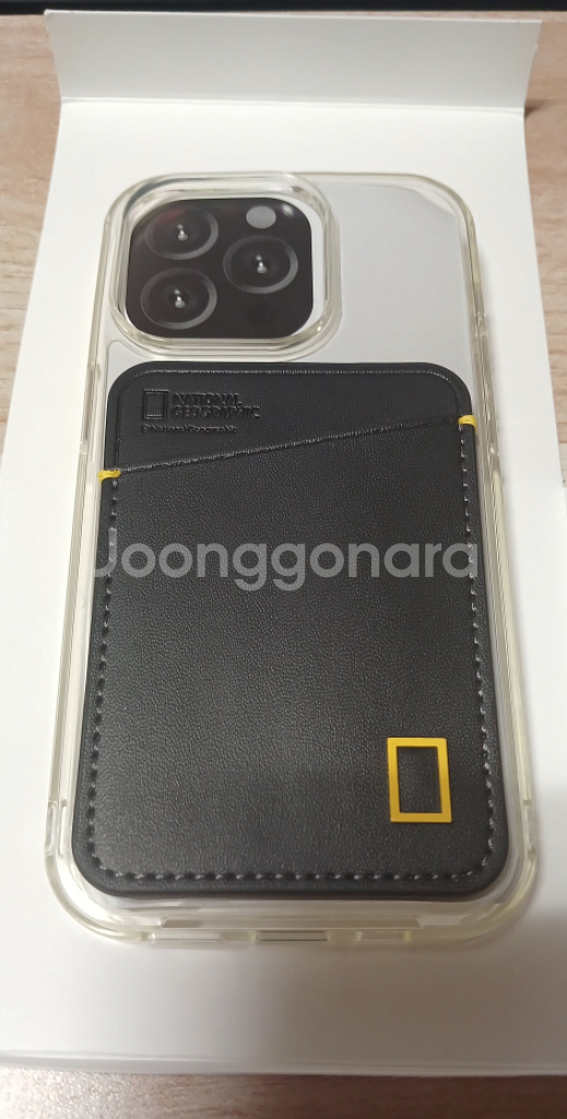 내셔널지오그래픽 아이폰14프로 가죽 카드포켓 케이스 개봉 새제품--1