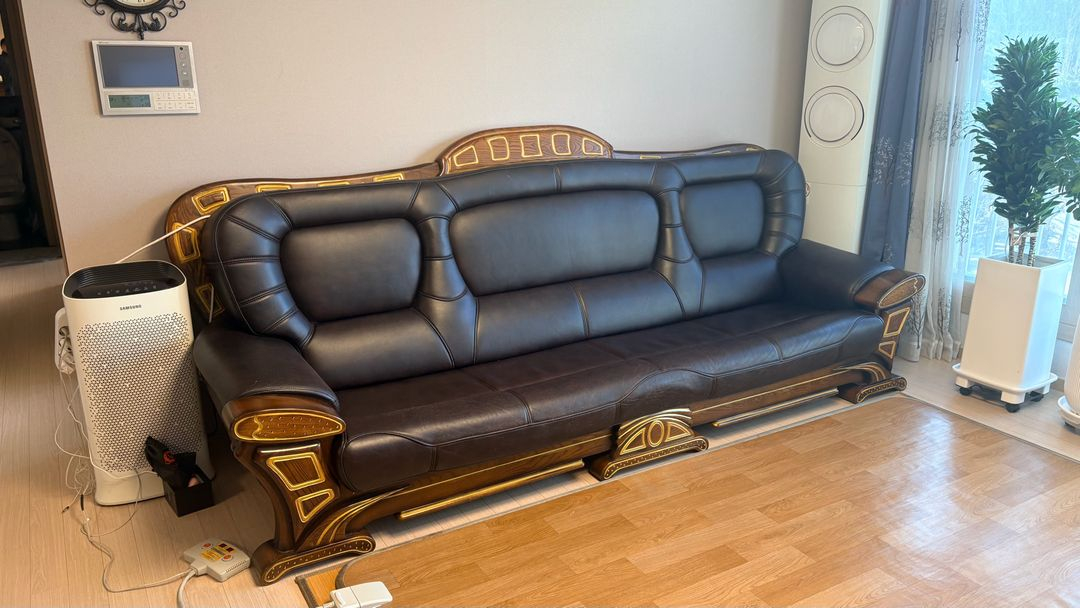 천연가죽 4인용 소파 이미지