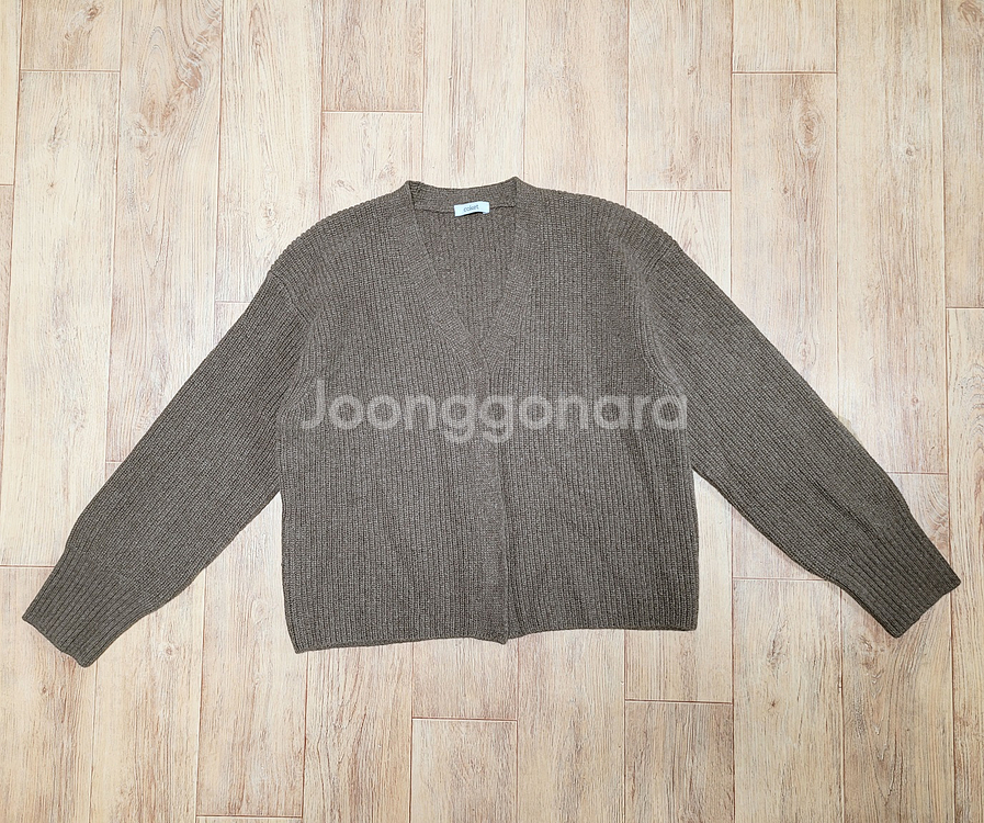 코켓(COKET) V넥 니트가디건 프리사이즈 새상품--2