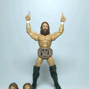 대니얼 브라이언 전용벨트, 추가헤드2개 포함 WWE 엘리트 레슬링 피규어