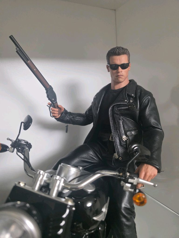 핫토이 터미네이터 DX10+할리바이크--2