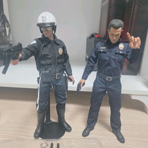 프레젠트 토이 터미네이터 T1000 12인치 피규어