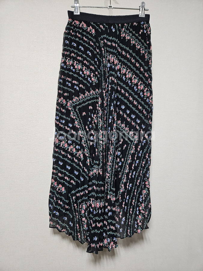 써스데이아일랜드 플리츠 패턴 스커트 프리사이즈--6