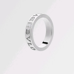 불가리 뉴비비 비제로원 반지 화이트골드 50호 구합니다 이미지