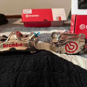 브렘보 CNC 84m 2p 캘리퍼 , GP4-RX 100mm 좌우 정품 판매합니다 이미지