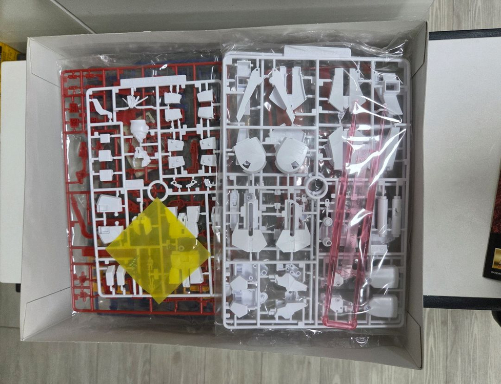 반다이 MG ZZ 건담 프라모델 (미개봉새상품)--7