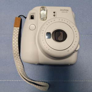 후지 인스탁스 미니9 폴라로이드 즉석카메라 이미지
