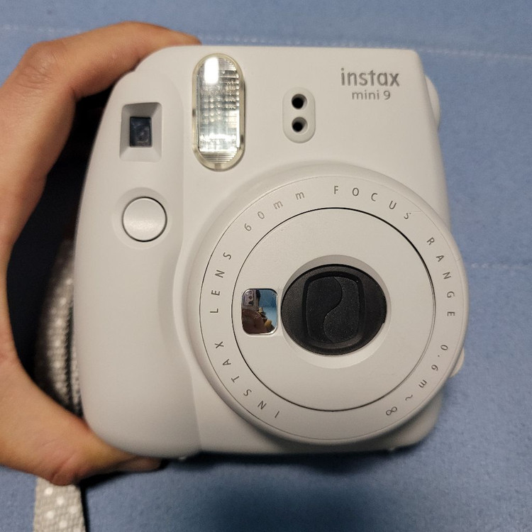 후지 인스탁스 미니9 폴라로이드 즉석카메라 이미지