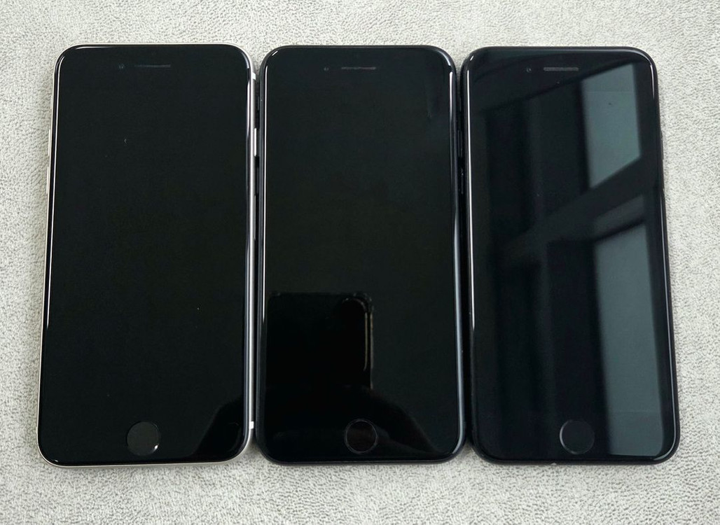 아이폰(AIP) SE3－128G 판매 합니다.[24만]--2